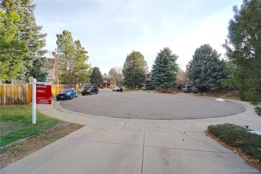 Photo of 10669 W Quarto Drive, Littleton, CO 80127 (MLS # 3464222)