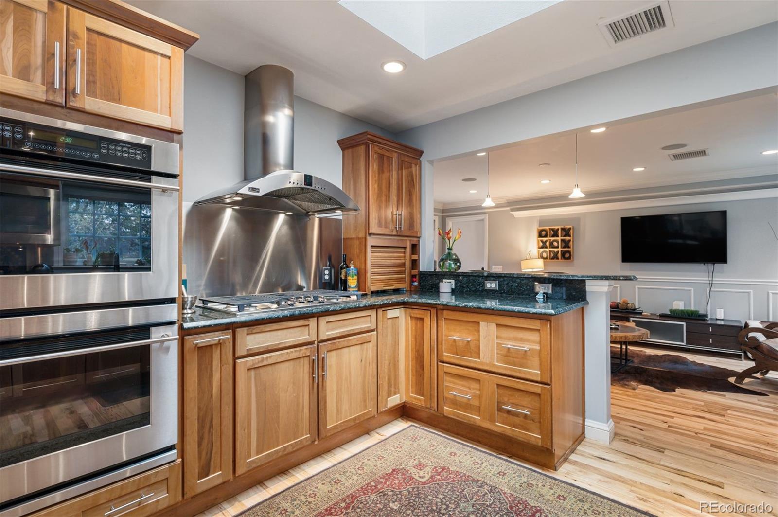 4011 S Ivy Lane
