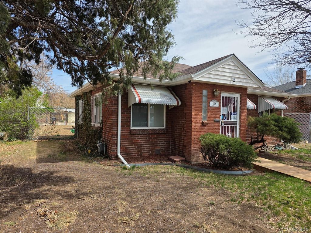Photo of 1558 Spruce Street, Denver, CO 80220 (MLS # 5362991)
