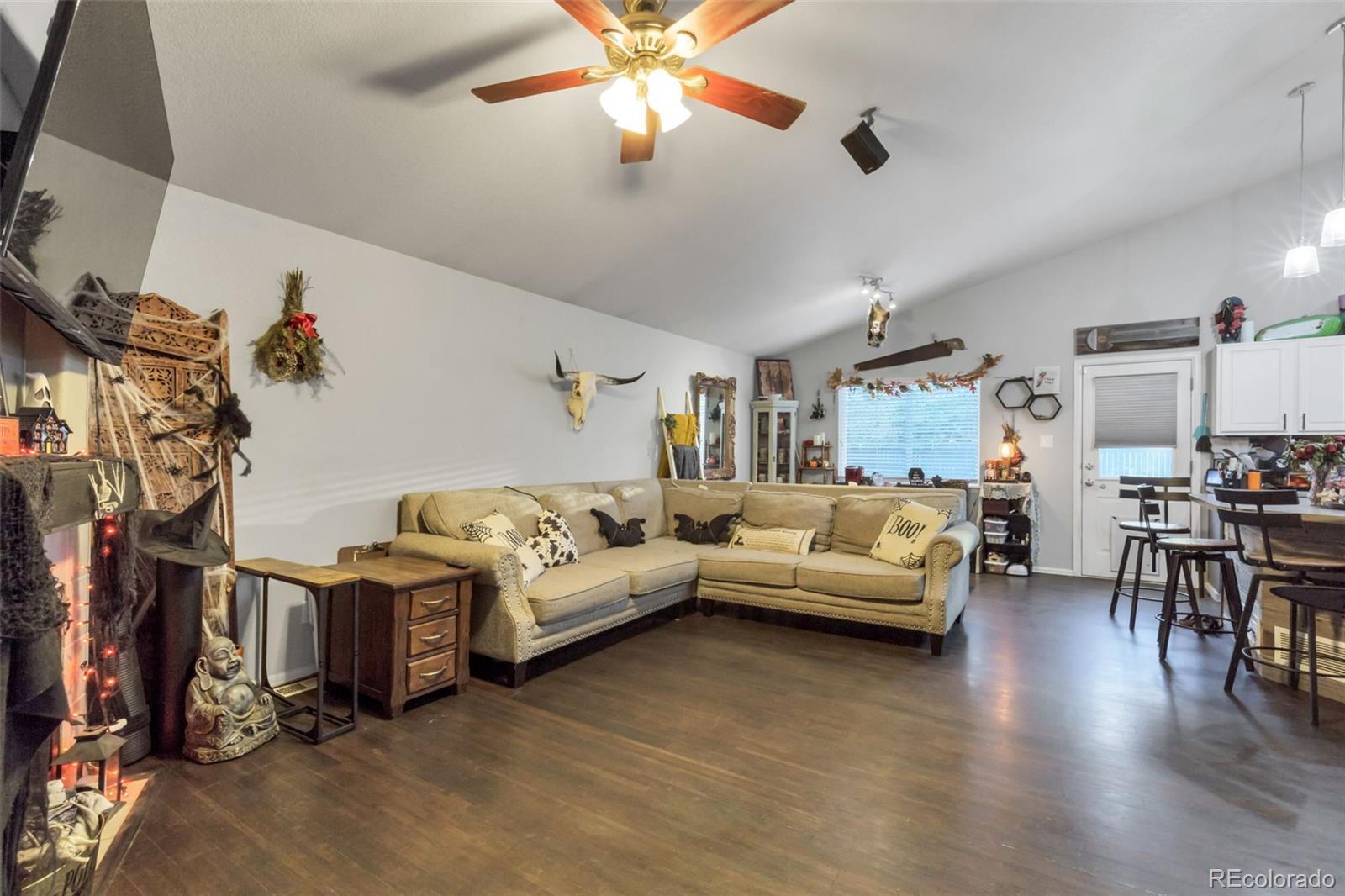 11384 Oakland Drive