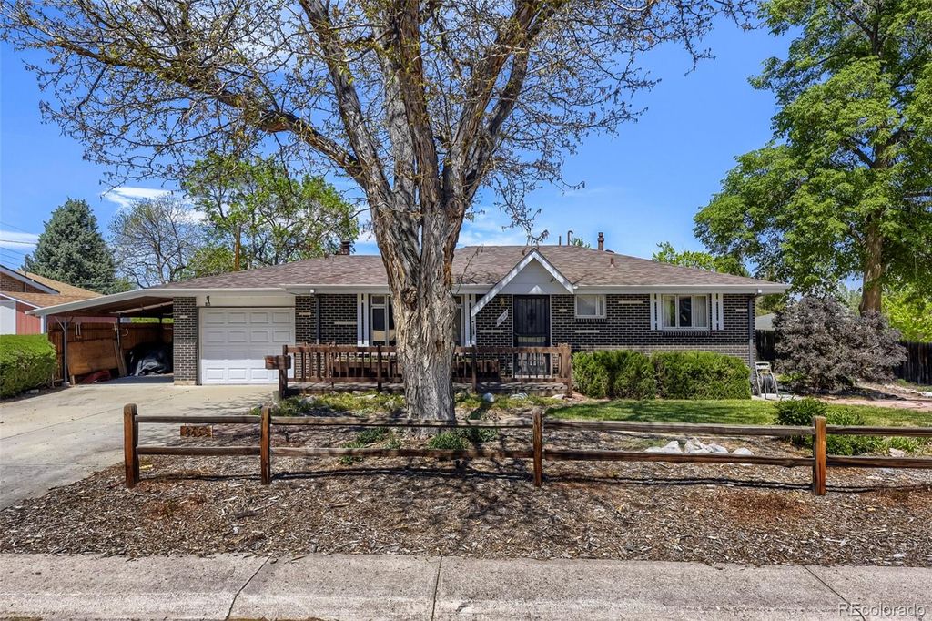 Photo of 8653 W Hawaii Drive, Lakewood, CO 80232 (MLS # 3791879)