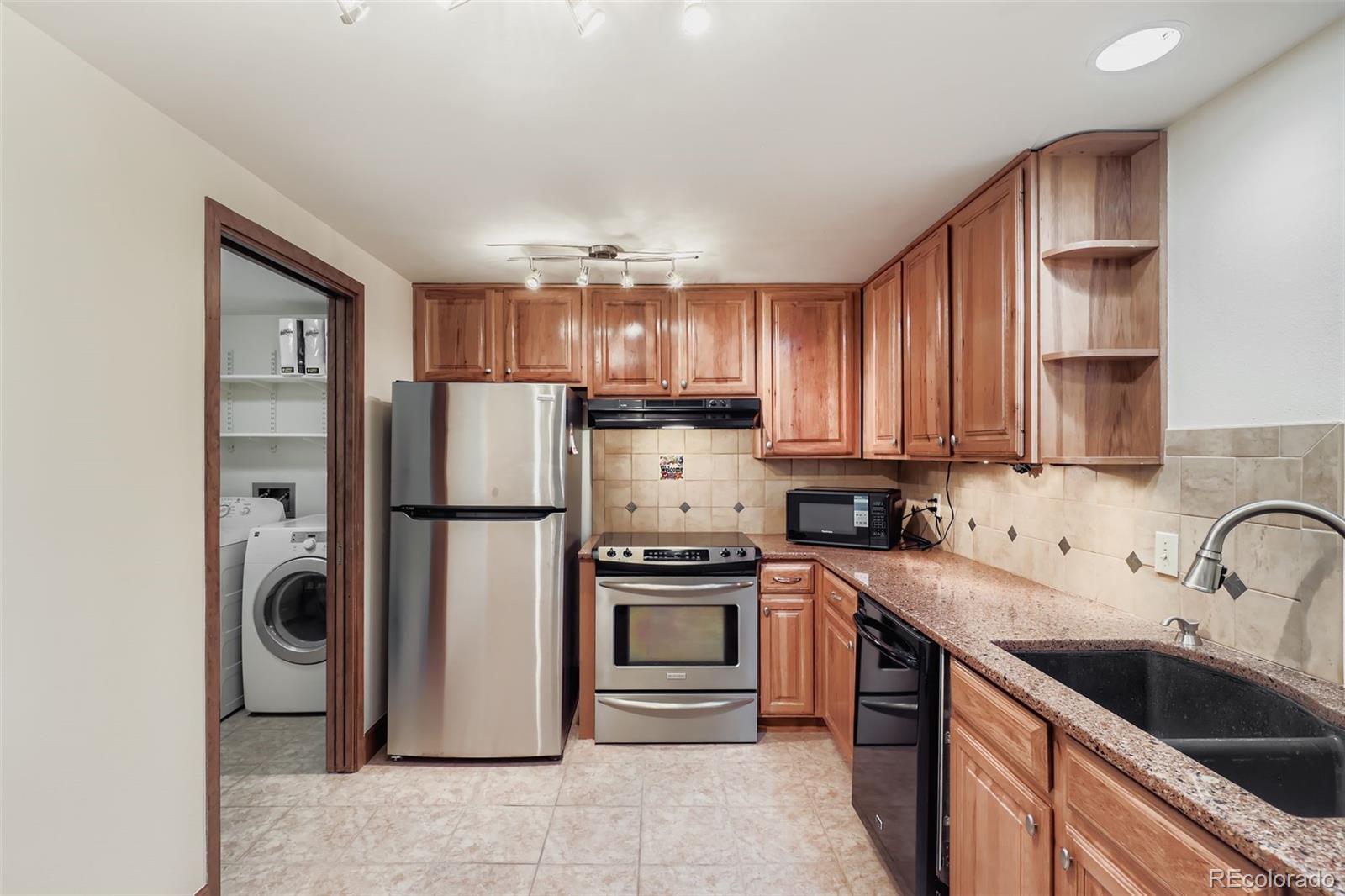 800 N Pearl Street 702