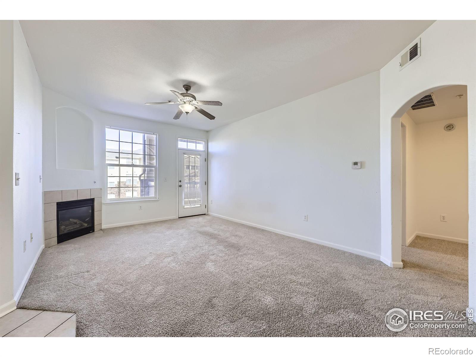 5756 N Genoa Way 205, Aurora, CO, 80019 2 5756 N Genoa Way 205