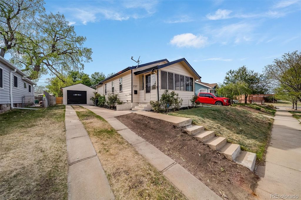 Photo of 257 Hazel Court, Denver, CO 80219 (MLS # 6094787)