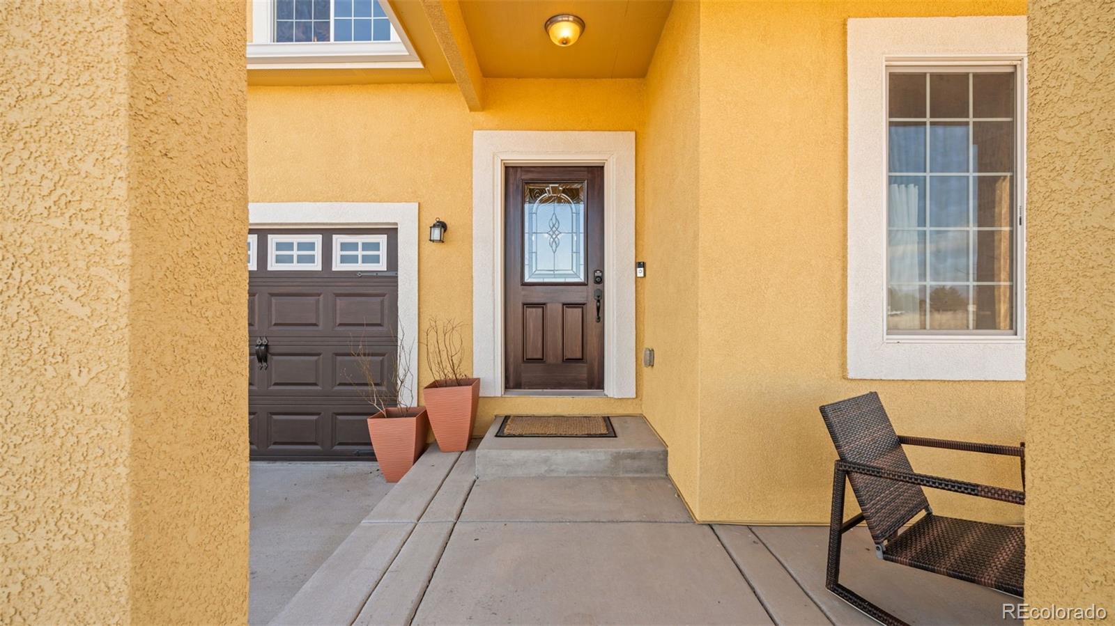 1072 S Avenida Del Oro