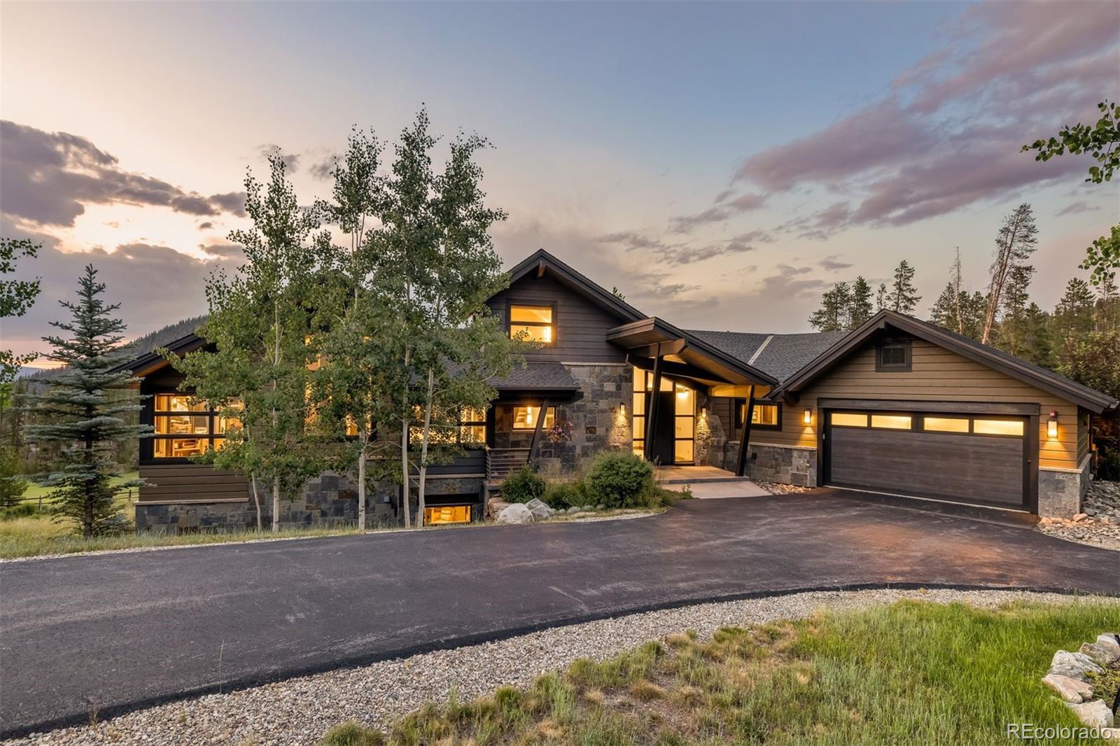 452 Hamilton Court