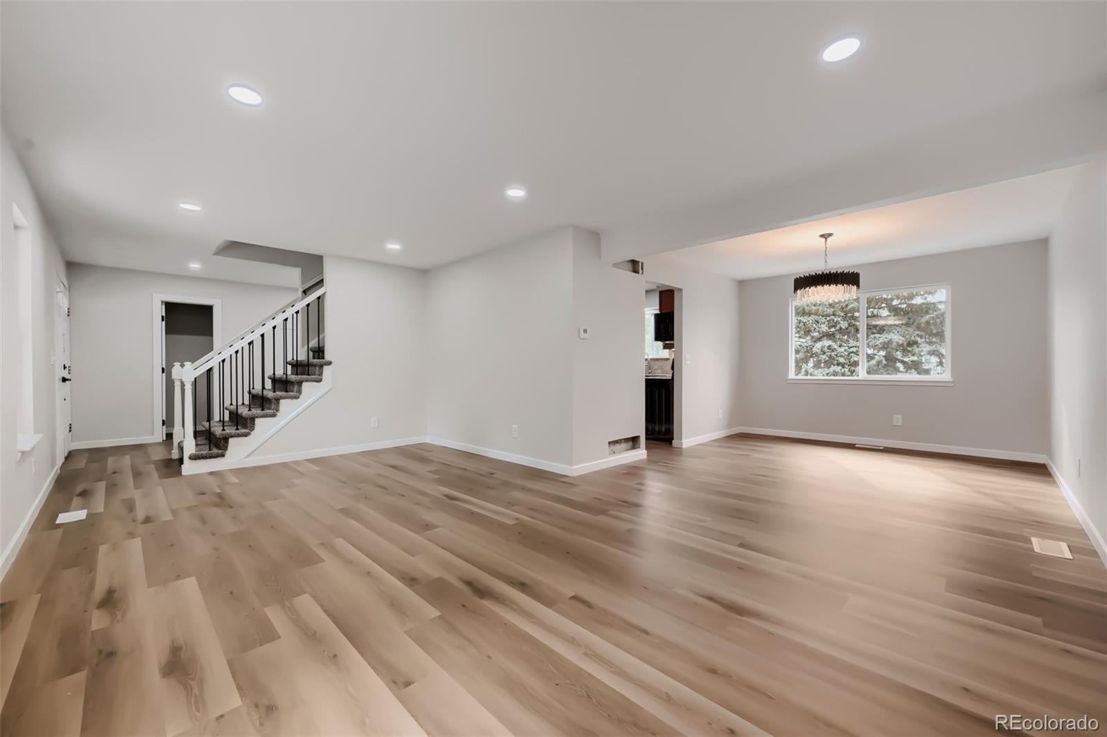 5105 S Uravan Place