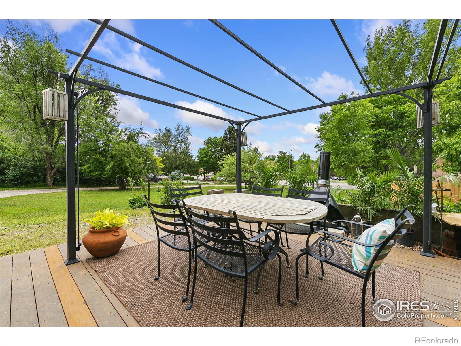 1304 W Prospect Road