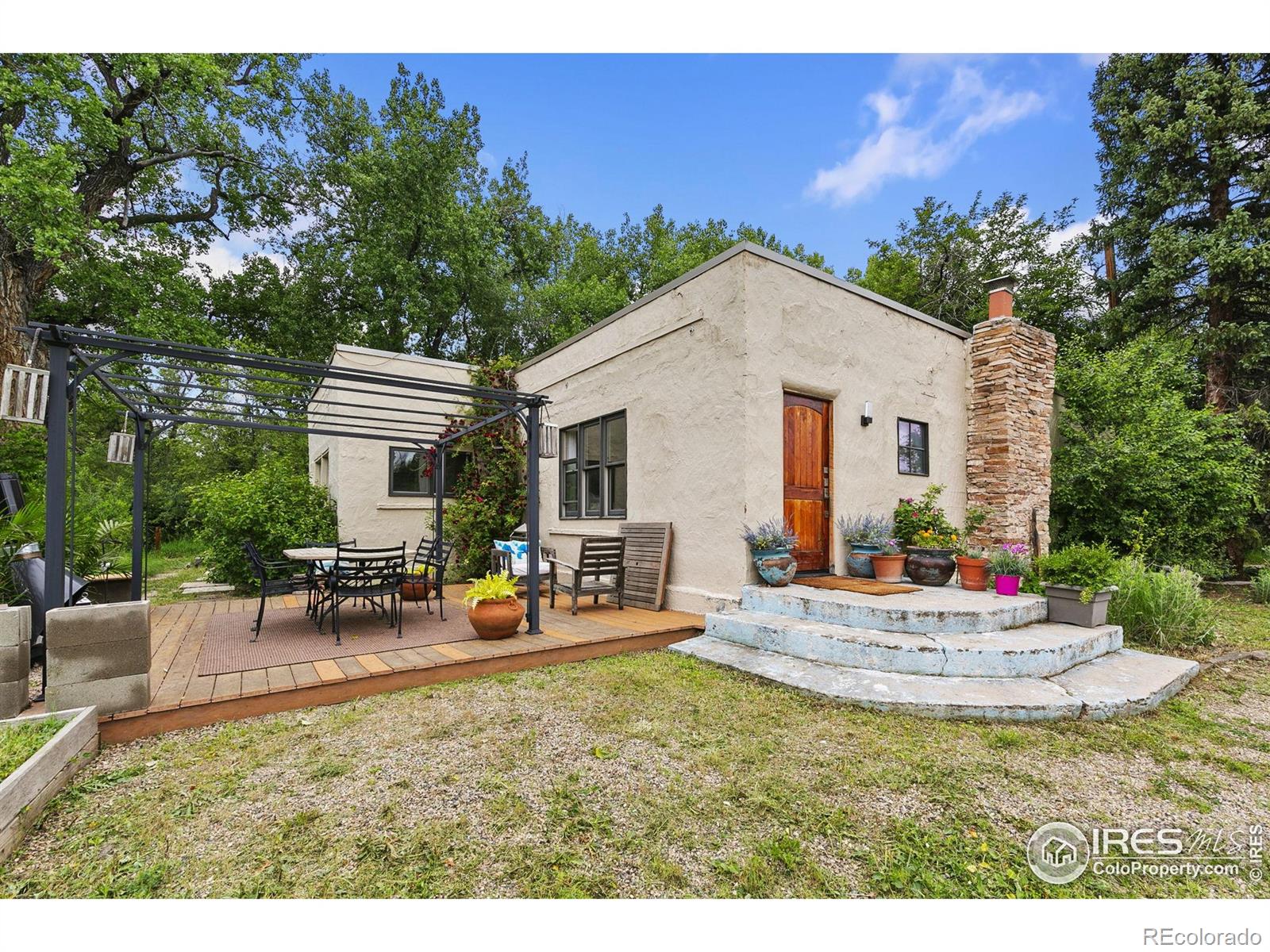 1304 W Prospect Road