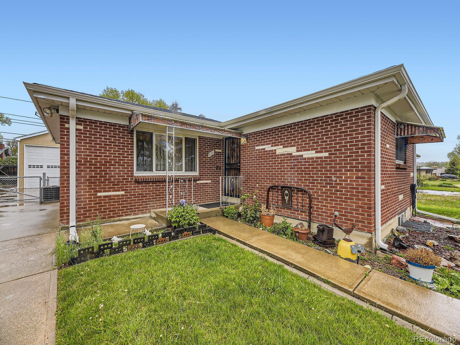 5721 Everett Street, Arvada, CO, 80002 1 5721 Everett Street