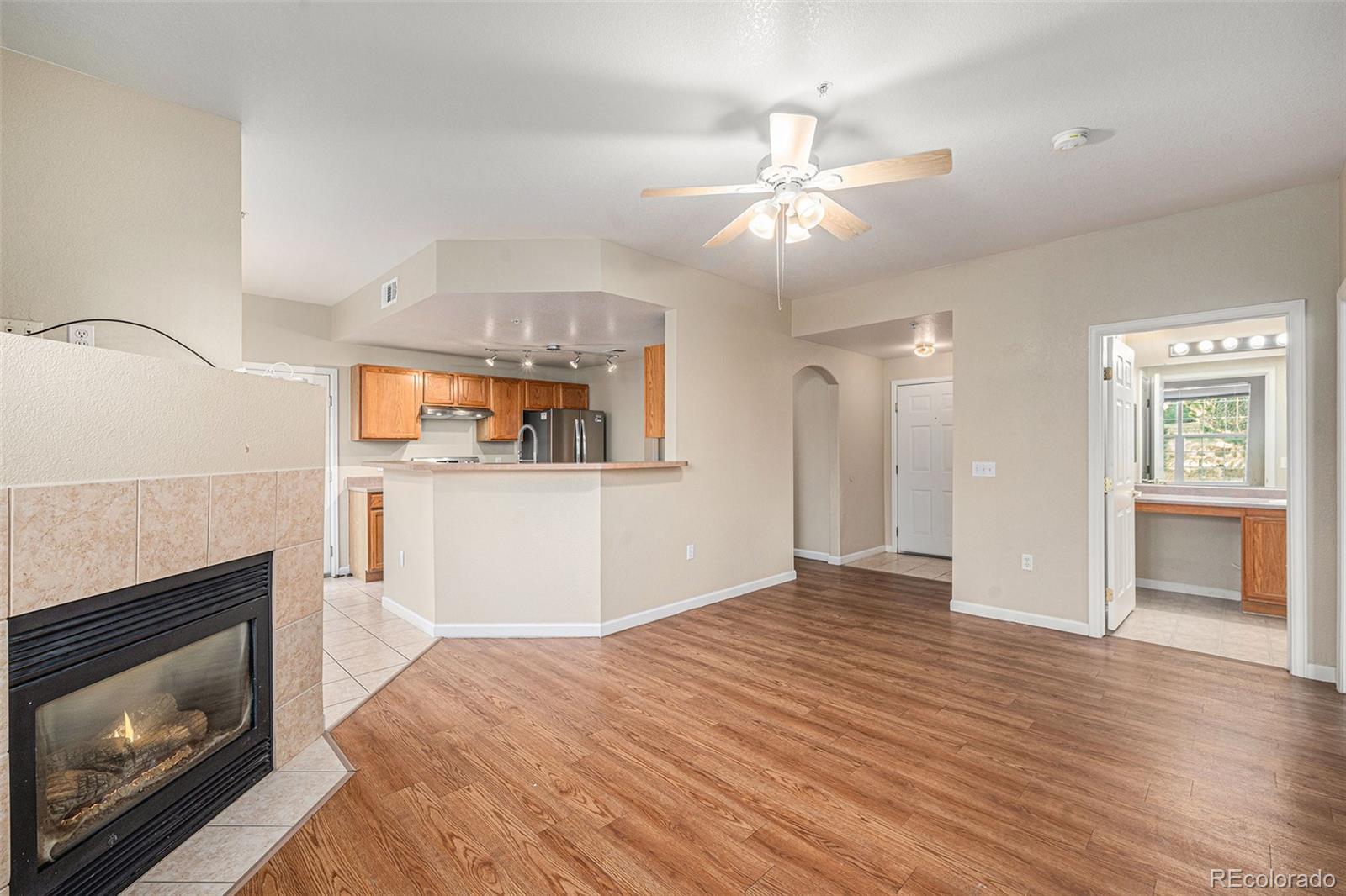 7440 S Blackhawk Street 6-101