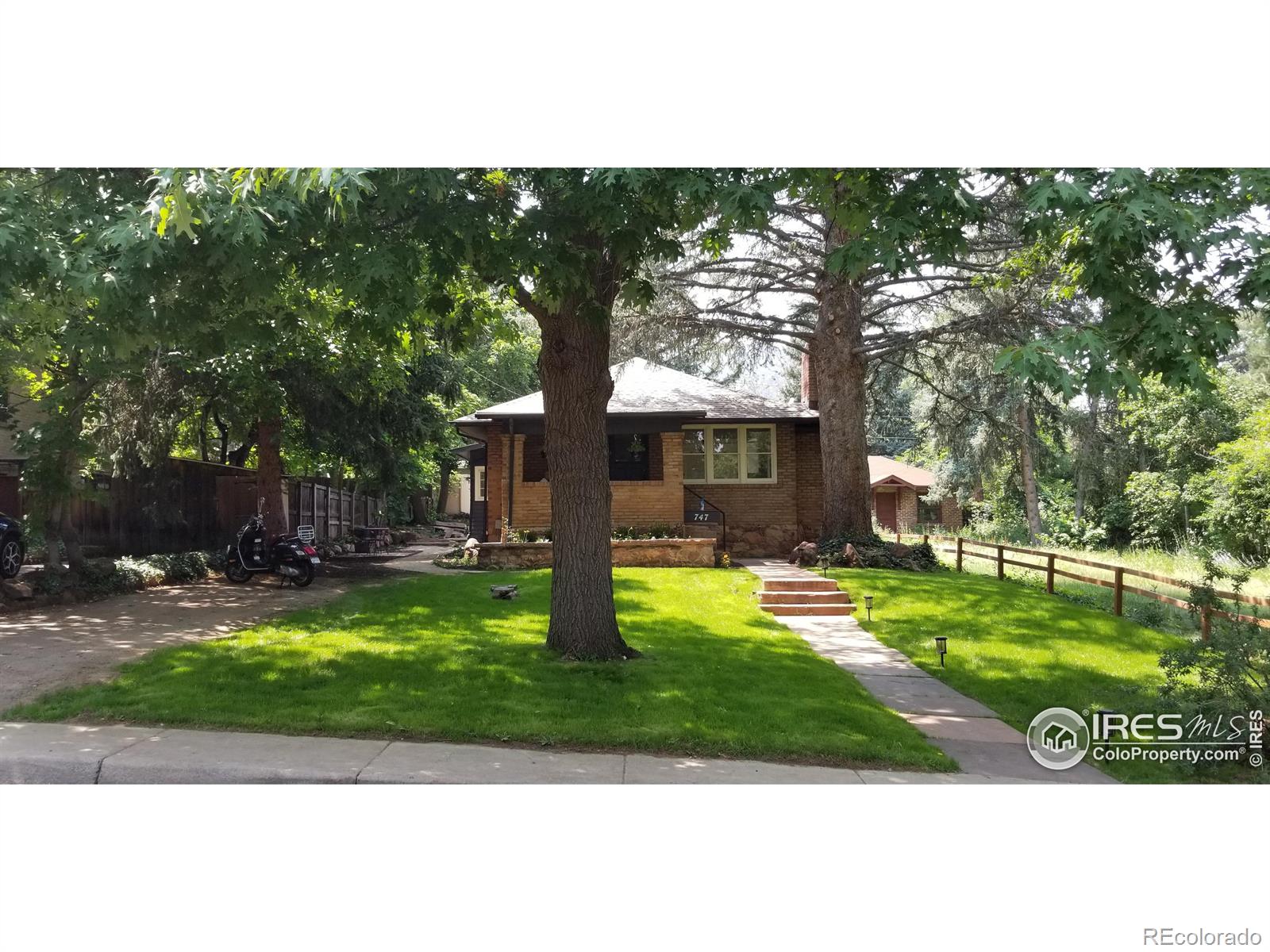 747 12th Street, Boulder, CO, 80302 2 747 12th Street