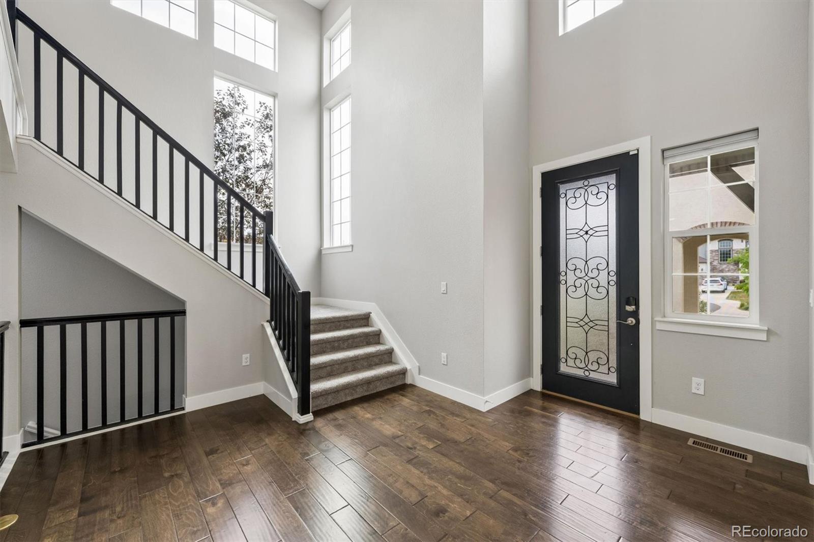 19742 W 95th Place
