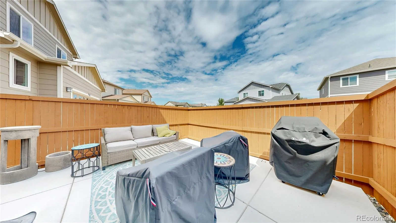 Parker, Colorado 80138, United States, 4 Bedrooms Bedrooms, ,2 BathroomsBathrooms,Residential,Active,202632