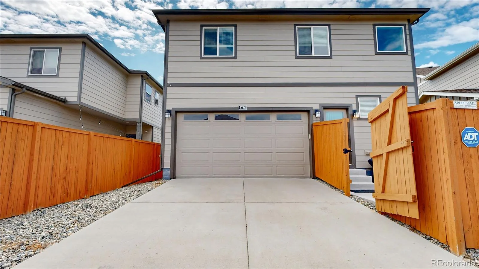 Parker, Colorado 80138, United States, 4 Bedrooms Bedrooms, ,2 BathroomsBathrooms,Residential,Active,202632