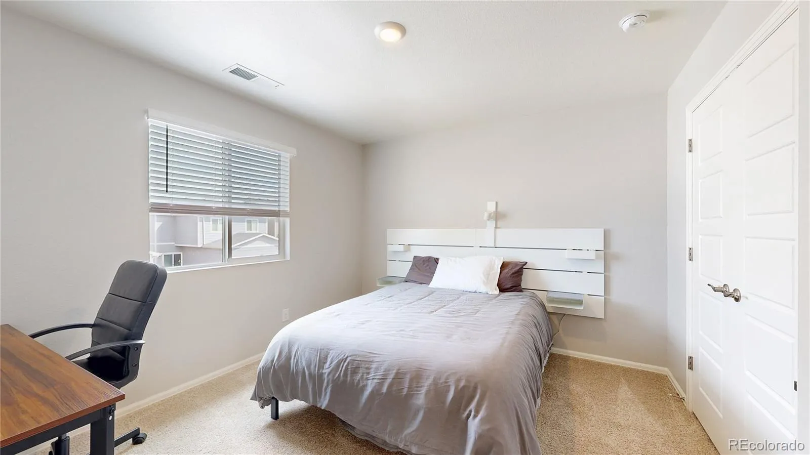 Parker, Colorado 80138, United States, 4 Bedrooms Bedrooms, ,2 BathroomsBathrooms,Residential,Active,202632