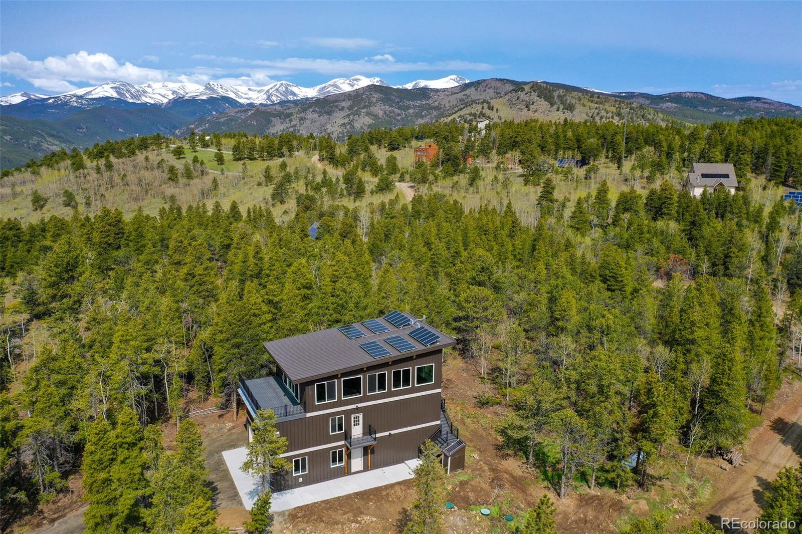 586 Alpine Way