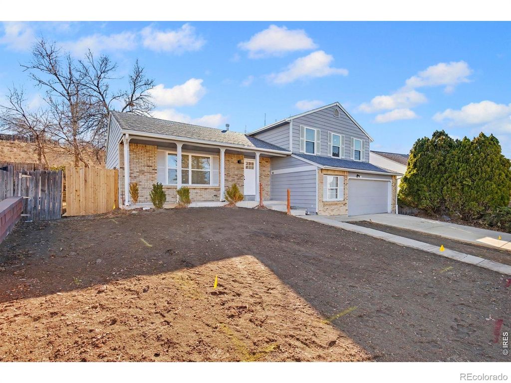 Photo of 3174 W 11th Ave Dr, Broomfield, CO 80020 (MLS # IR1055270)