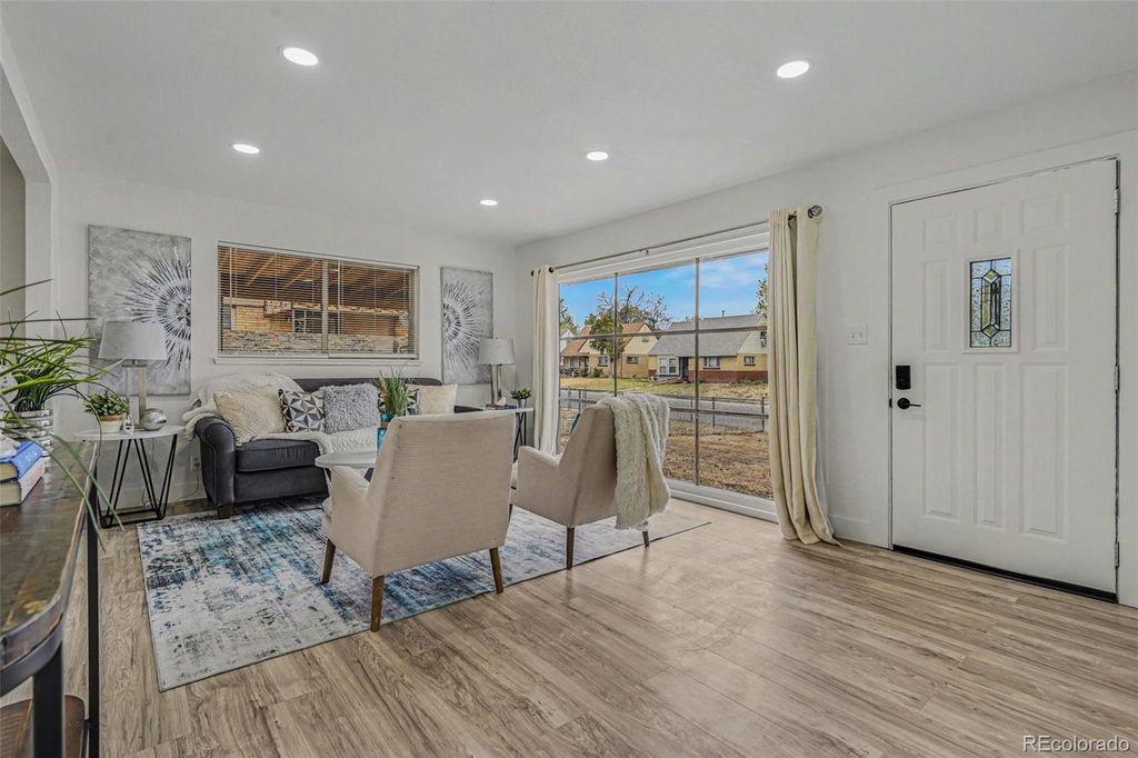 Photo of 3790 Elm Street, Denver, CO 80207 (MLS # 4396664)