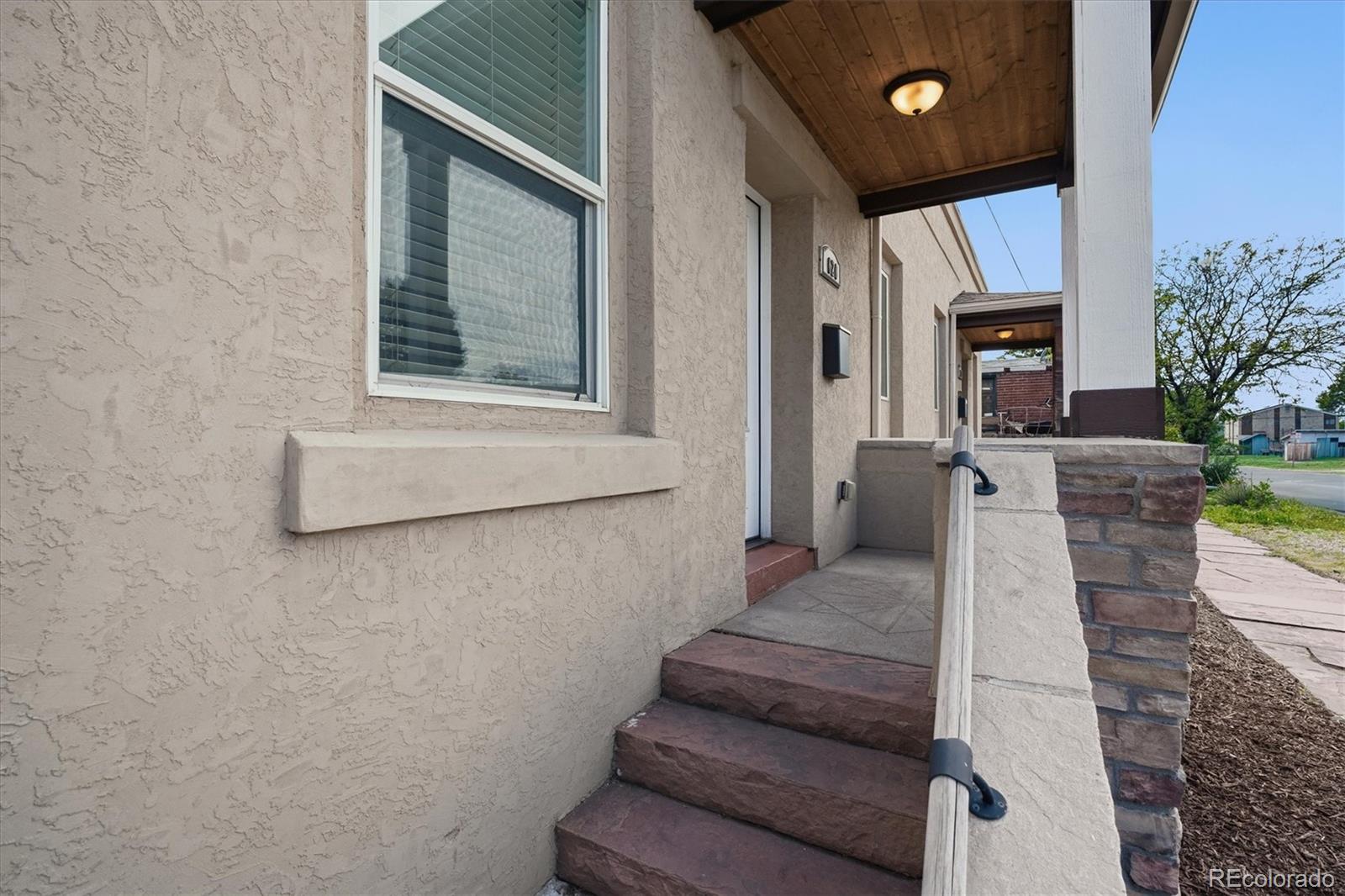 620 W 2nd Avenue