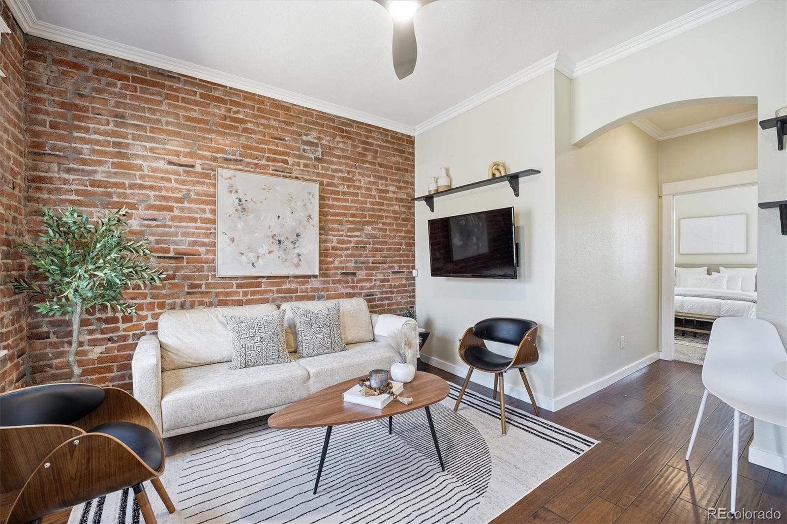 620 W 2nd Avenue