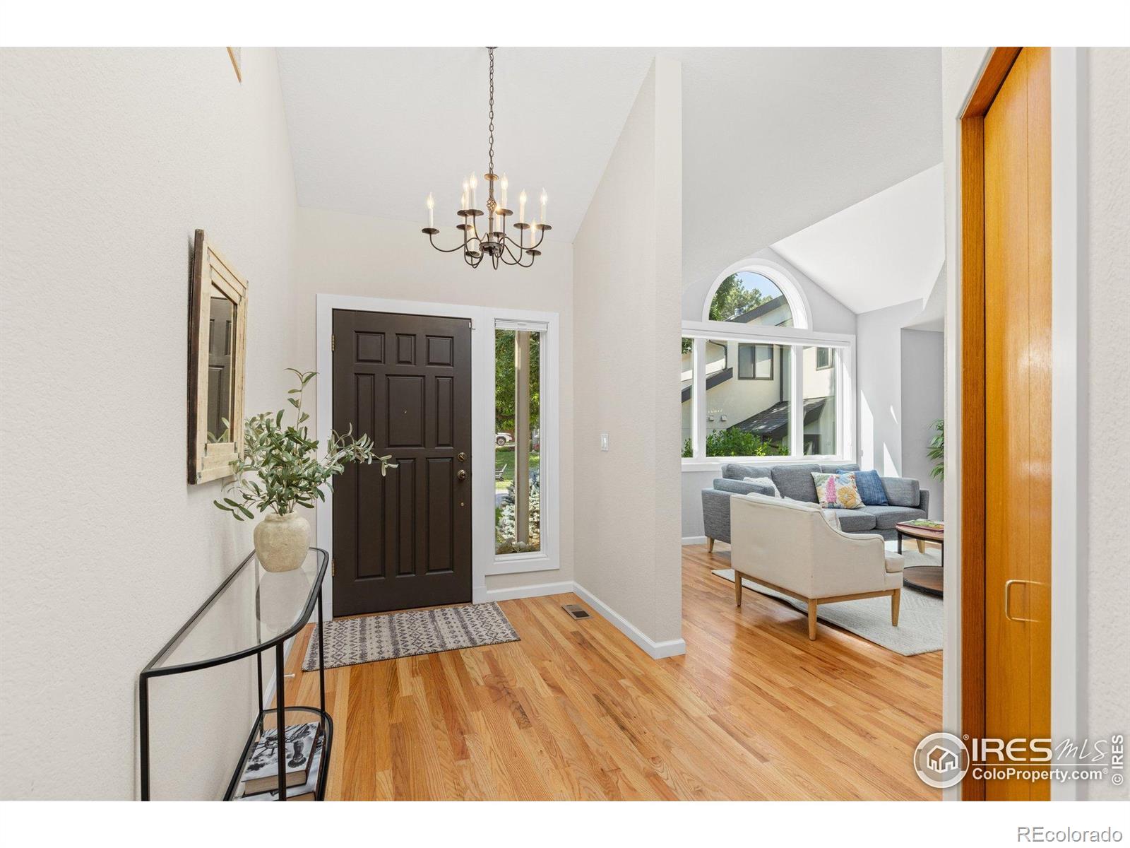 1117 Barberry Court
