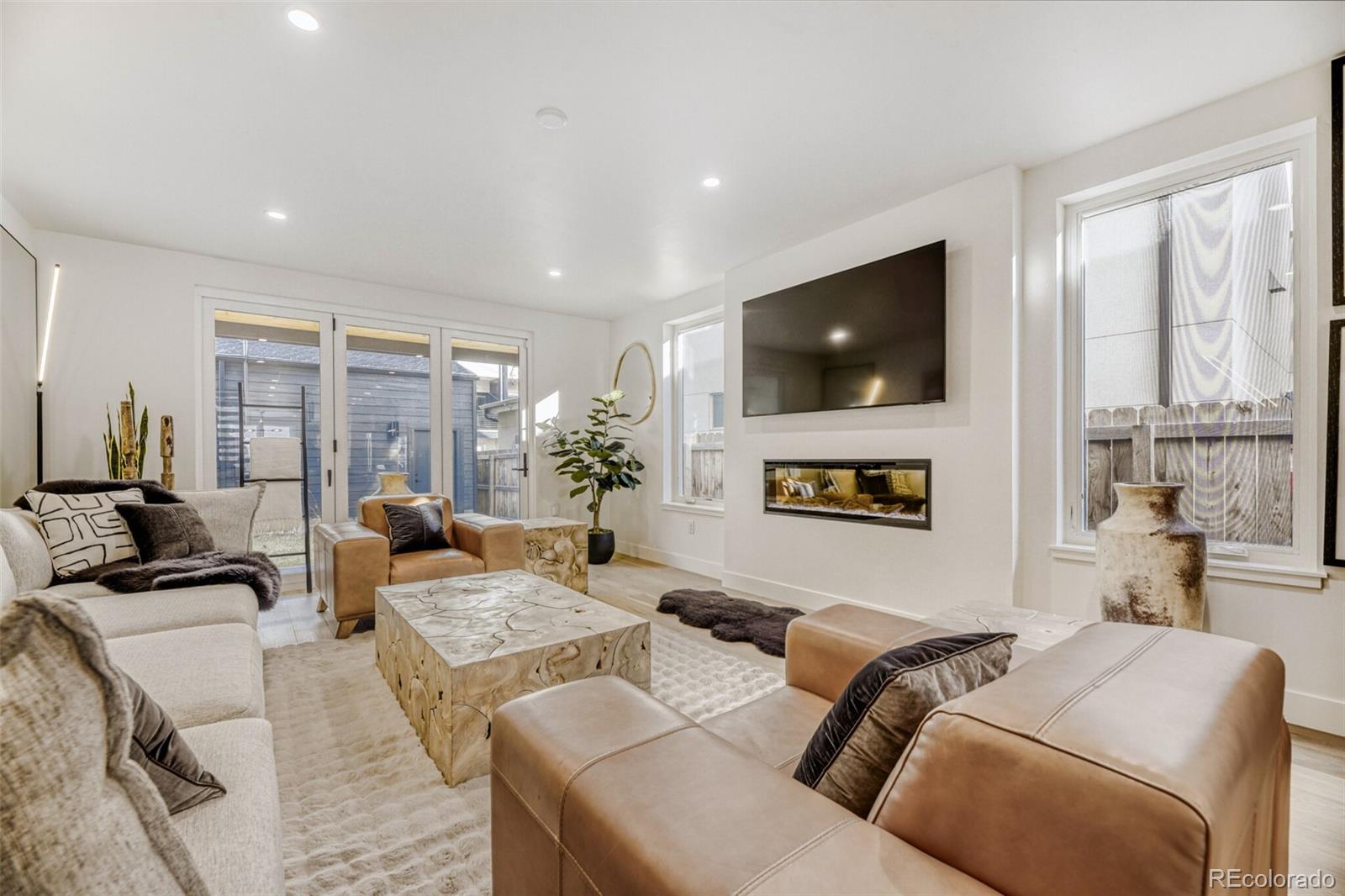 1588 N Lowell Boulevard