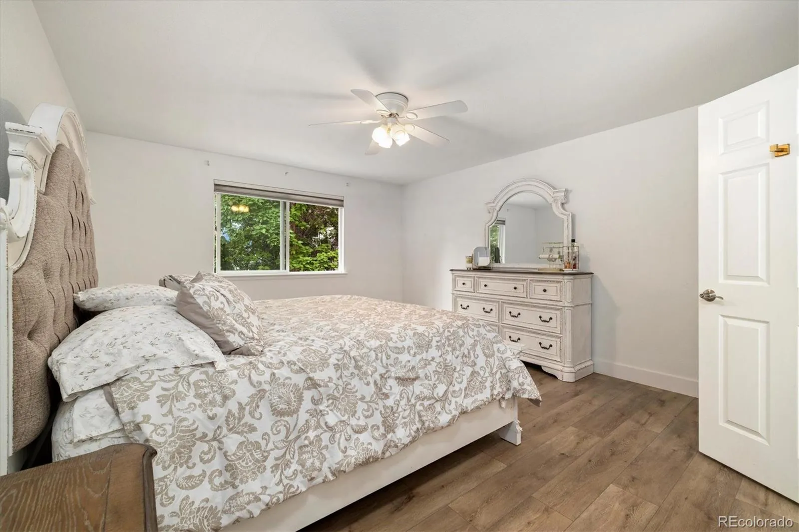 Commerce City, Colorado 80022, United States, 4 Bedrooms Bedrooms, ,3 BathroomsBathrooms,Residential,Active,173520