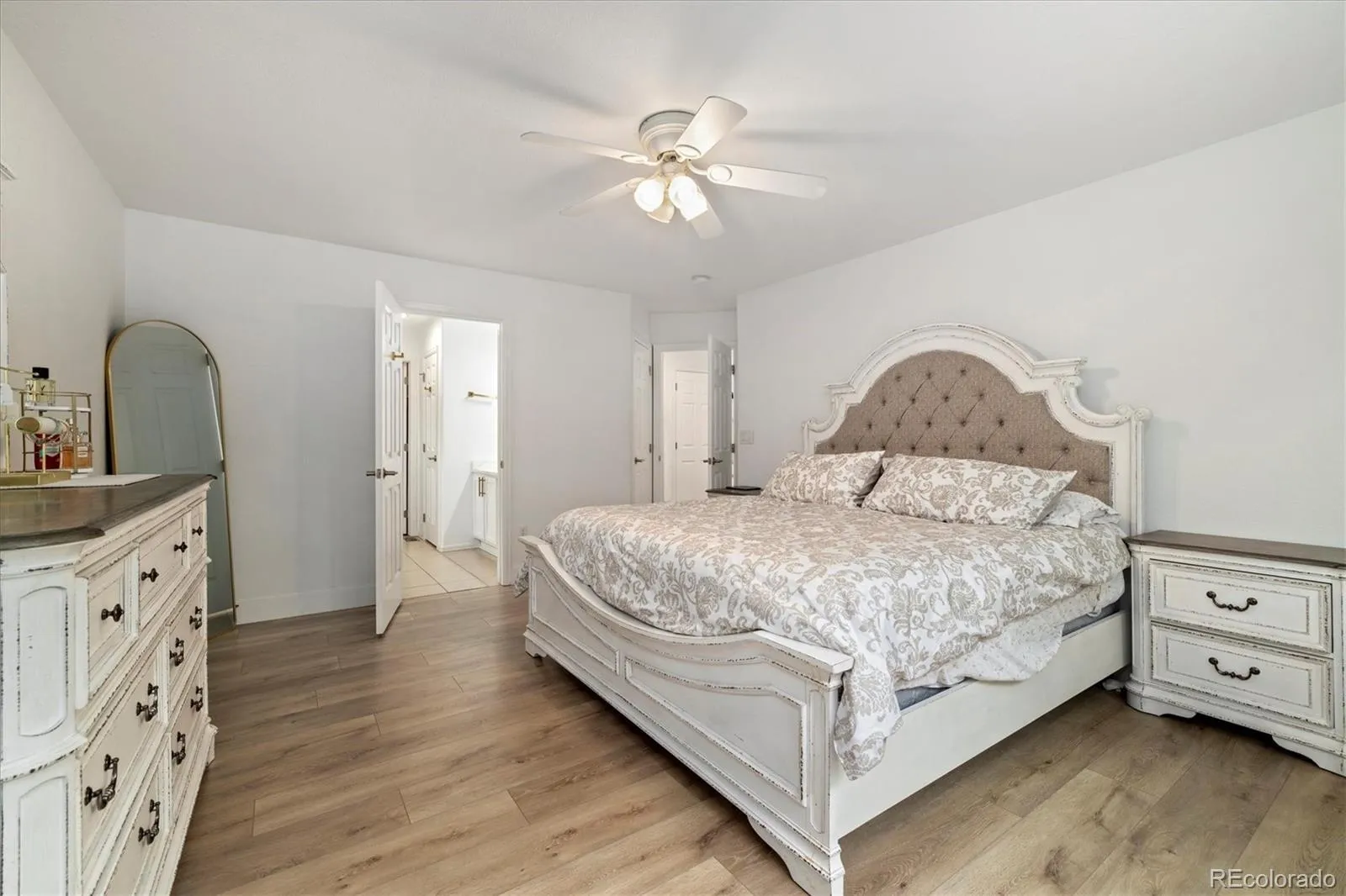 Commerce City, Colorado 80022, United States, 4 Bedrooms Bedrooms, ,3 BathroomsBathrooms,Residential,Active,173520