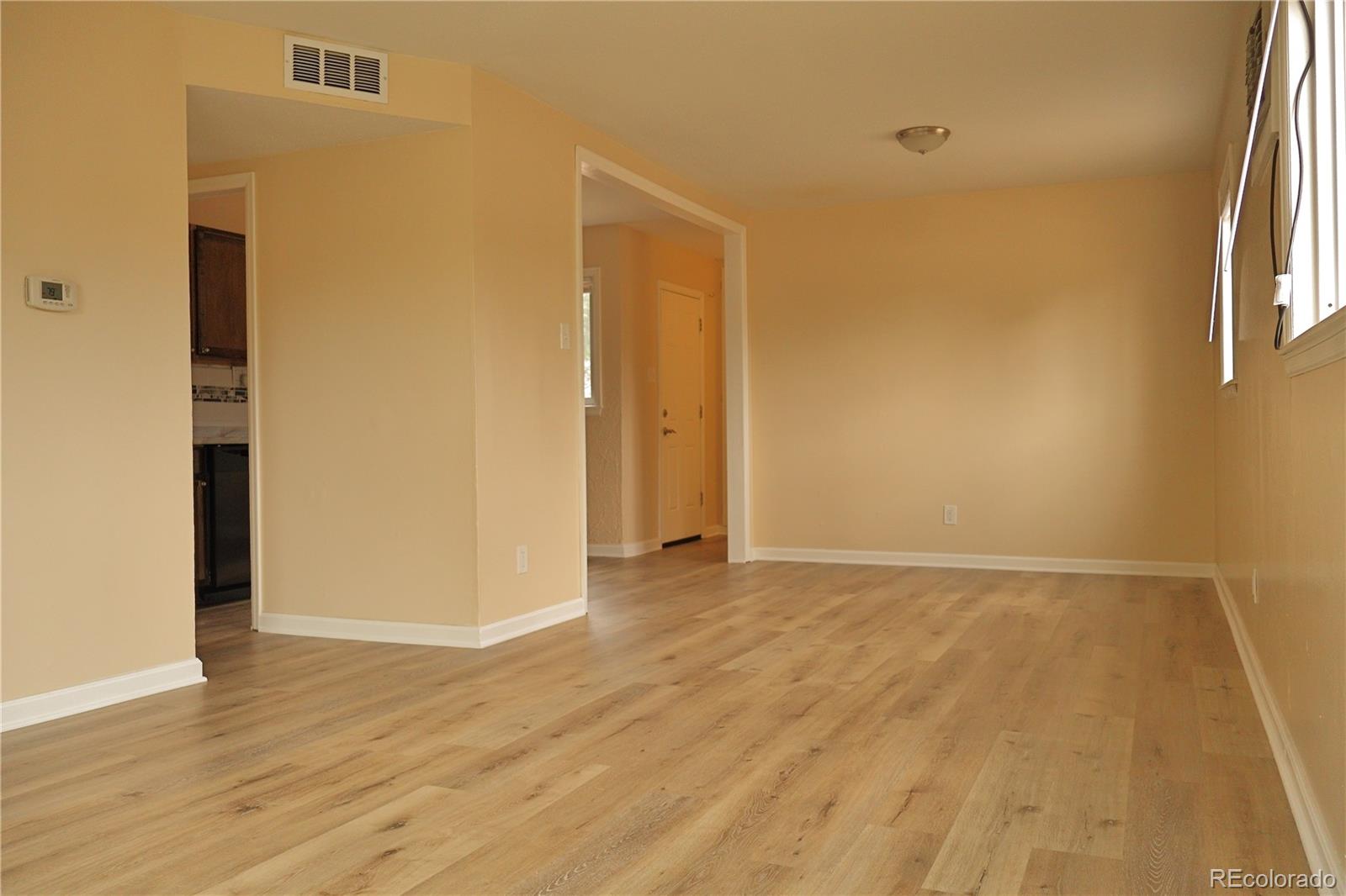 1297 Worchester Street, Aurora, CO, 80011 2 1297 Worchester Street