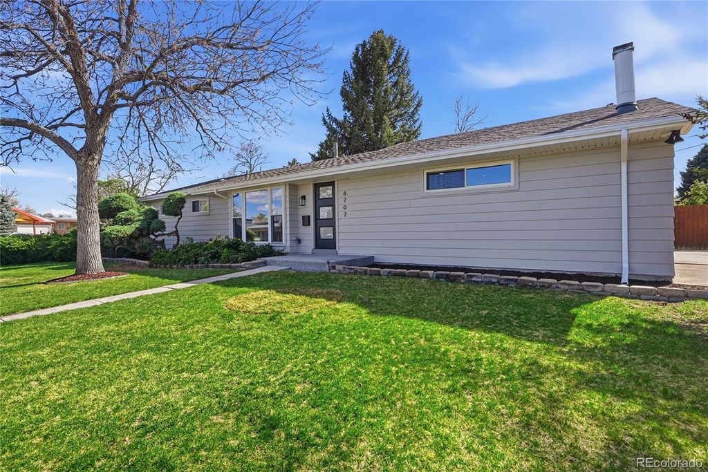 Photo of 6707 S Birch Way, Centennial, CO 80122 (MLS # 7892242)