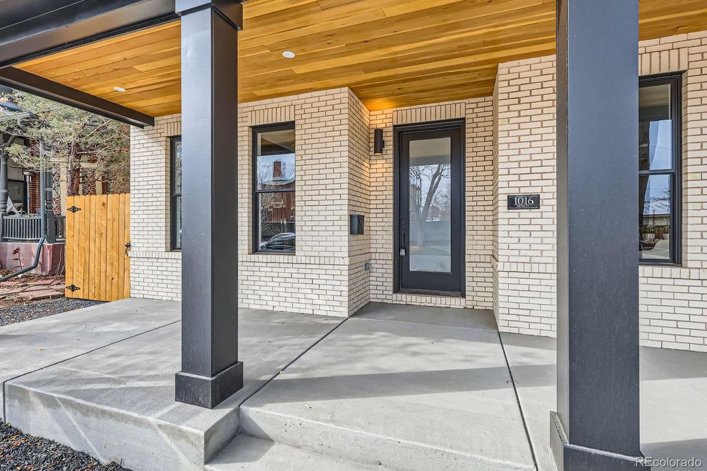 Photo of 1016 28th Street, Denver, CO 80205 (MLS # 3275559)