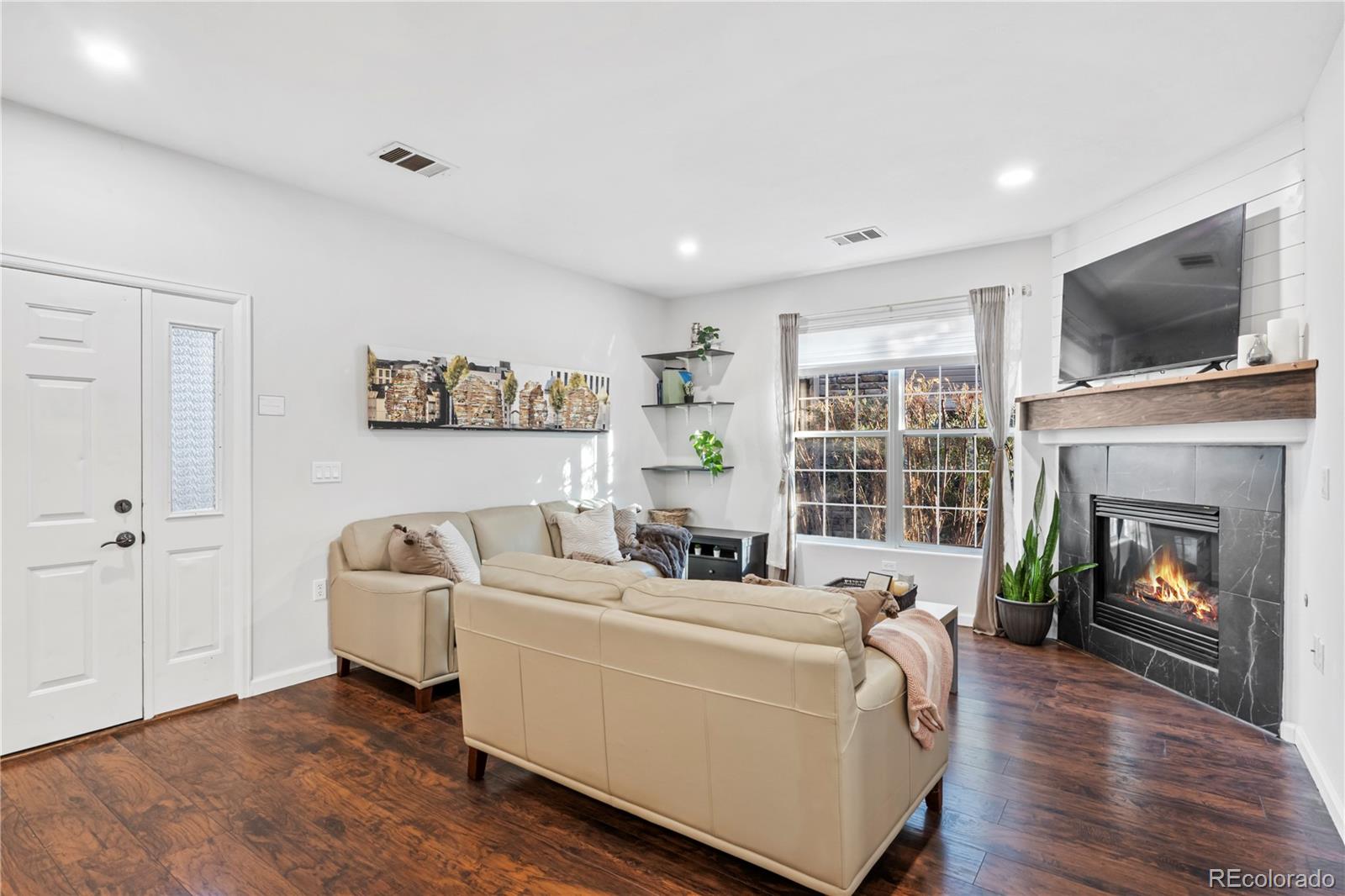 4085 S Crystal Circle 101, Aurora, CO, 80014 4 4085 S Crystal Circle 101