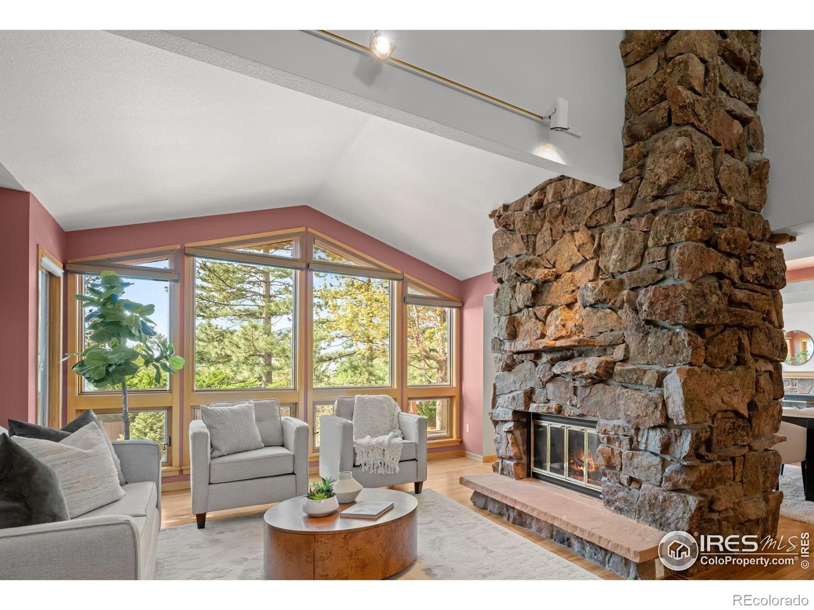 560 Northstar Court