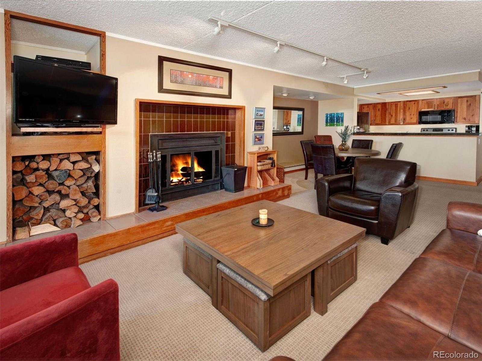 21640 US Highway 6 2122