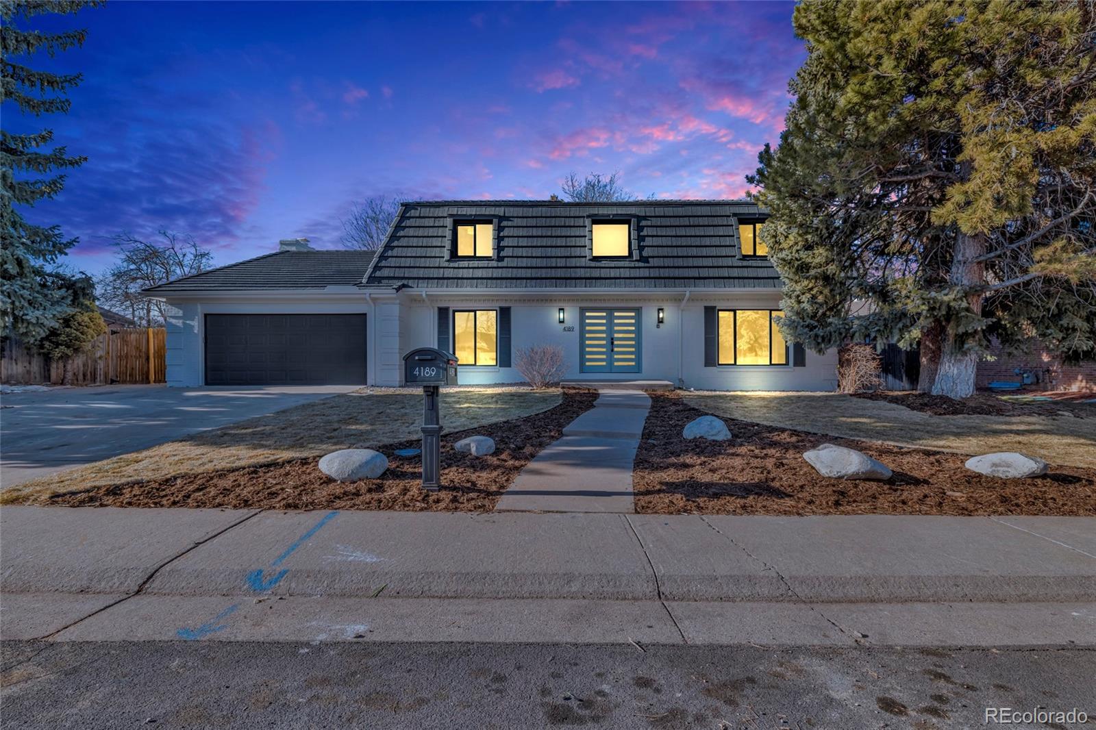 4189 S Oneida Street