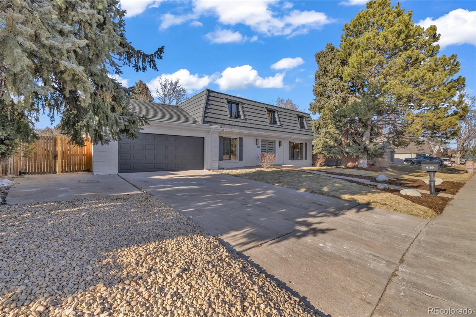 4189 S Oneida Street