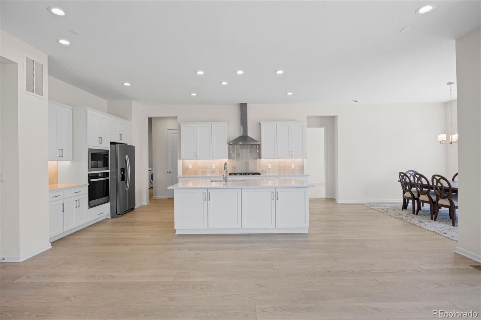 820 Bahia Point