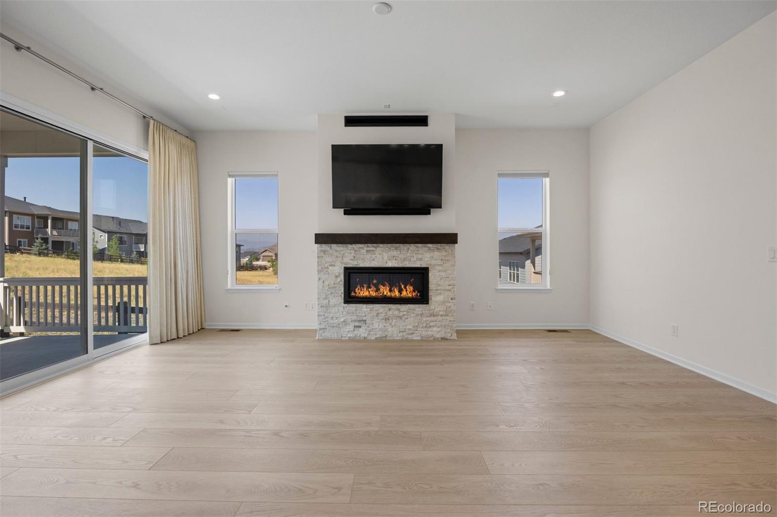 820 Bahia Point