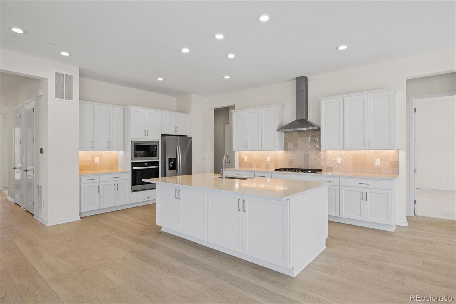 820 Bahia Point