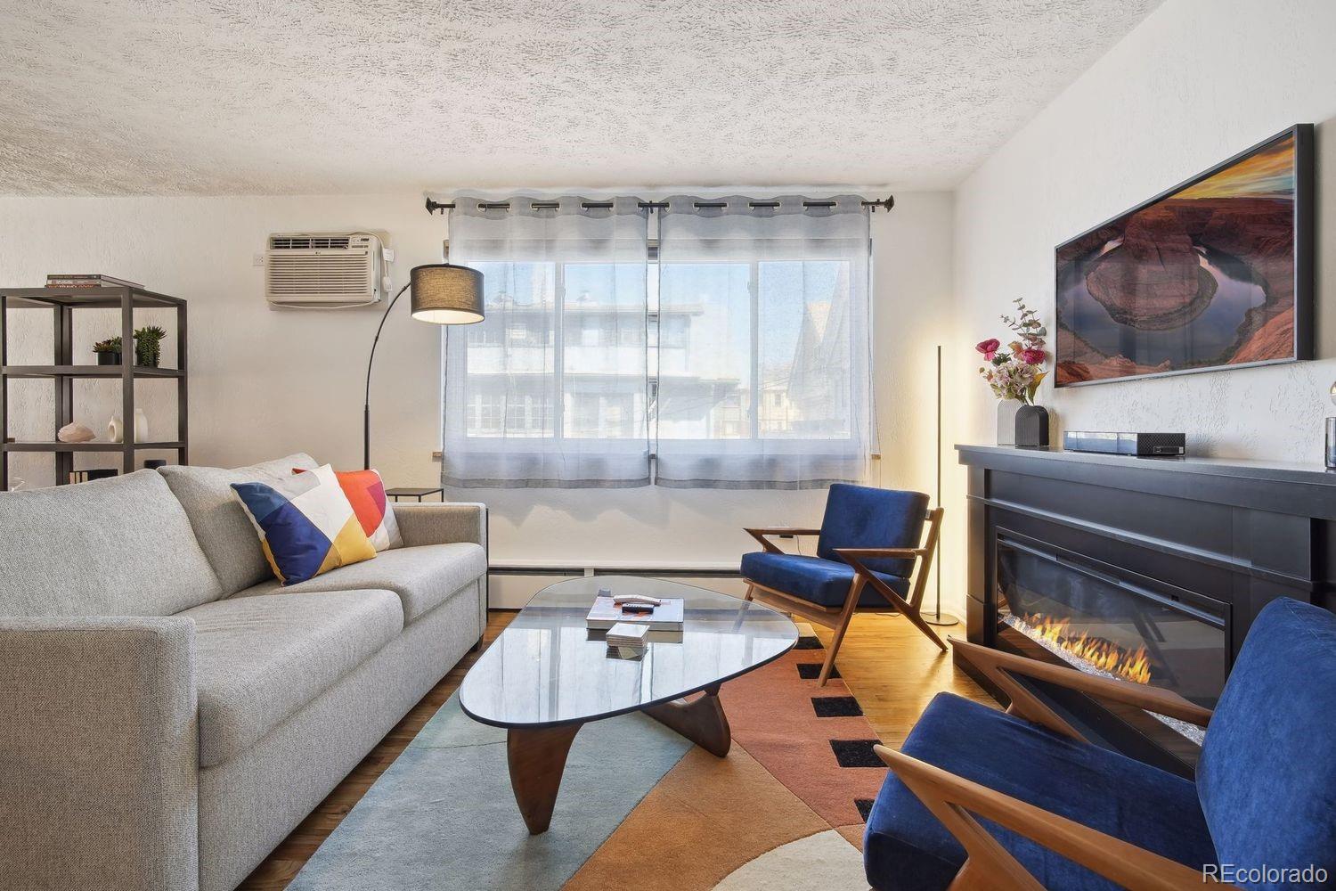 1063 N Clarkson Street 12