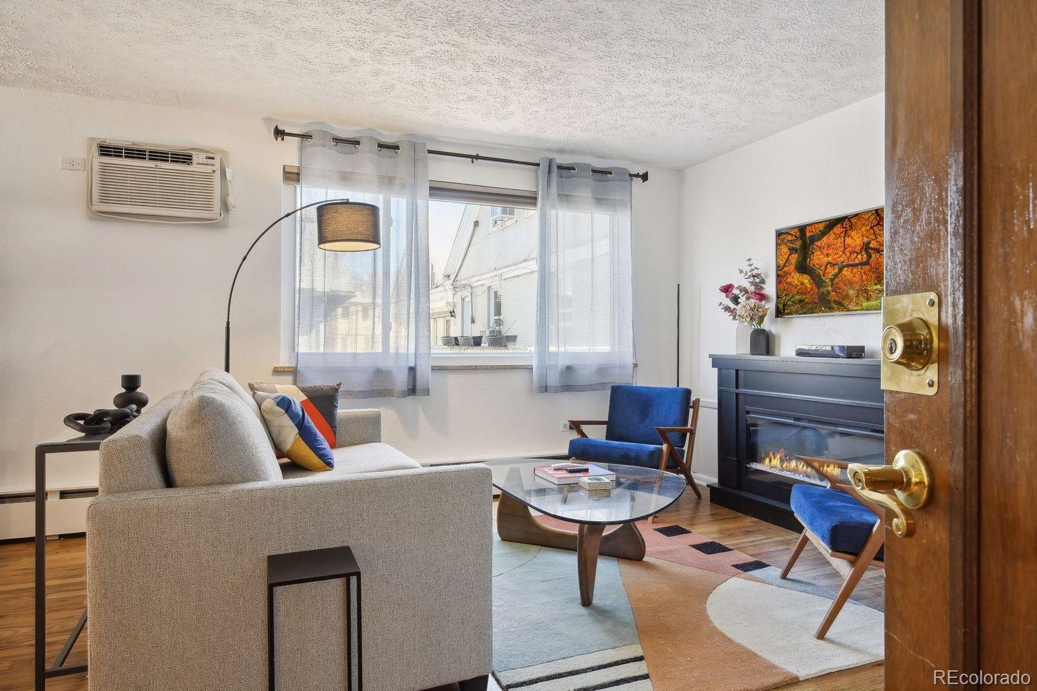 1063 N Clarkson Street 12