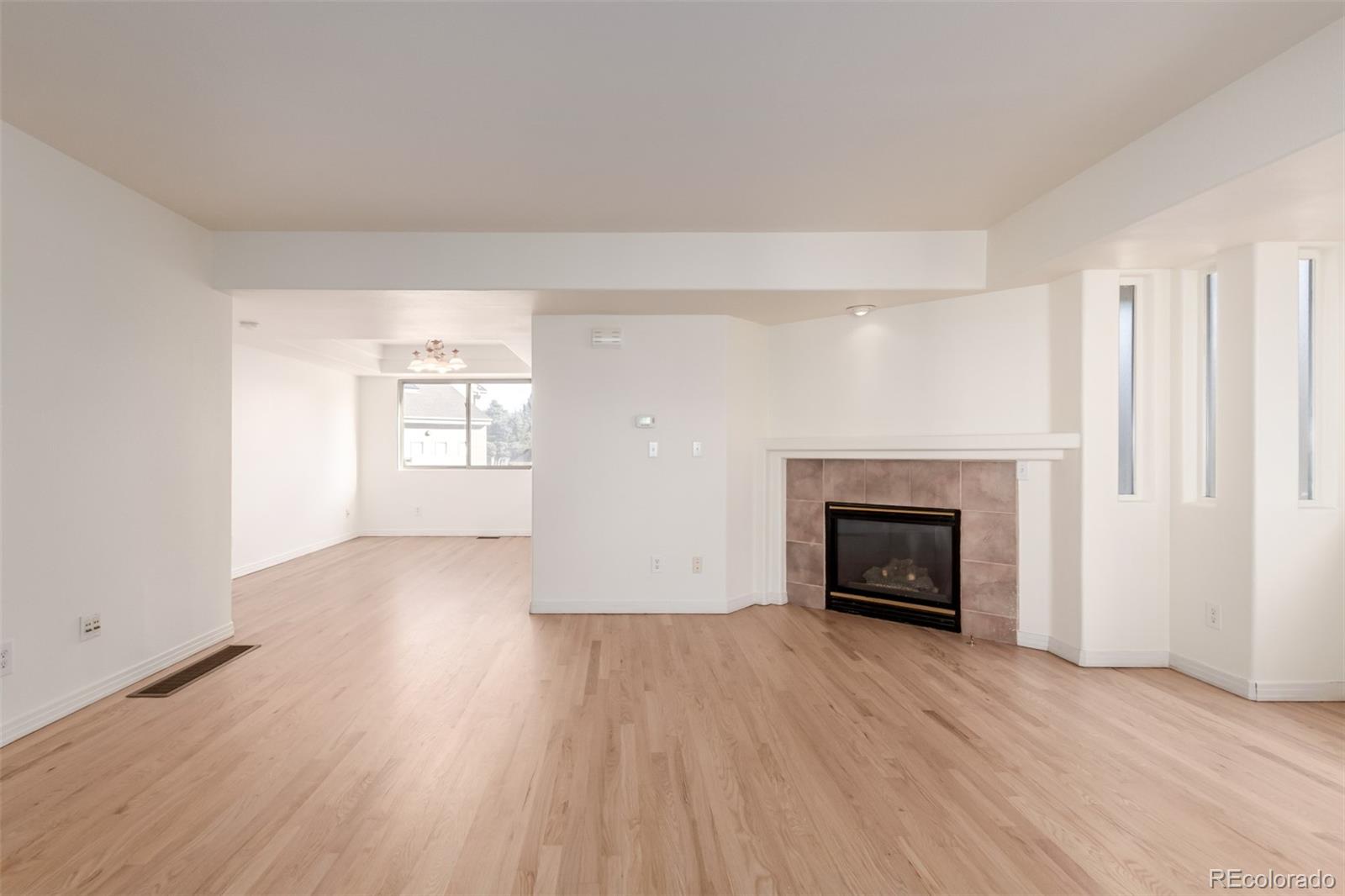 4521 E Kentucky Circle