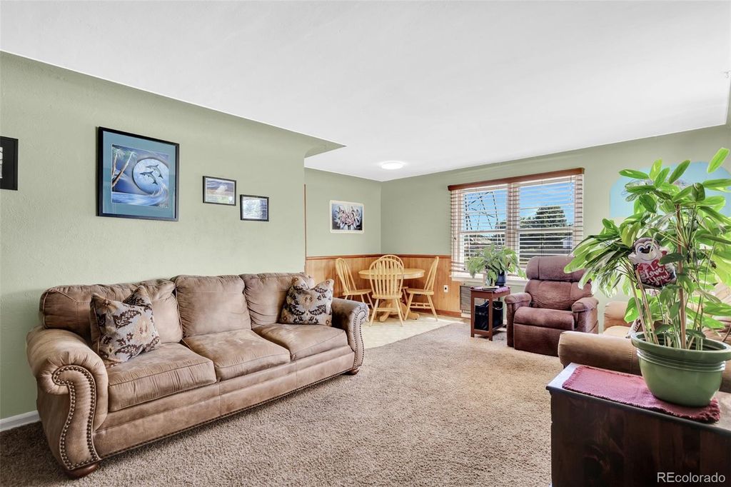 Photo of 980 S Dale Court, Denver, CO 80219 (MLS # 1708133)