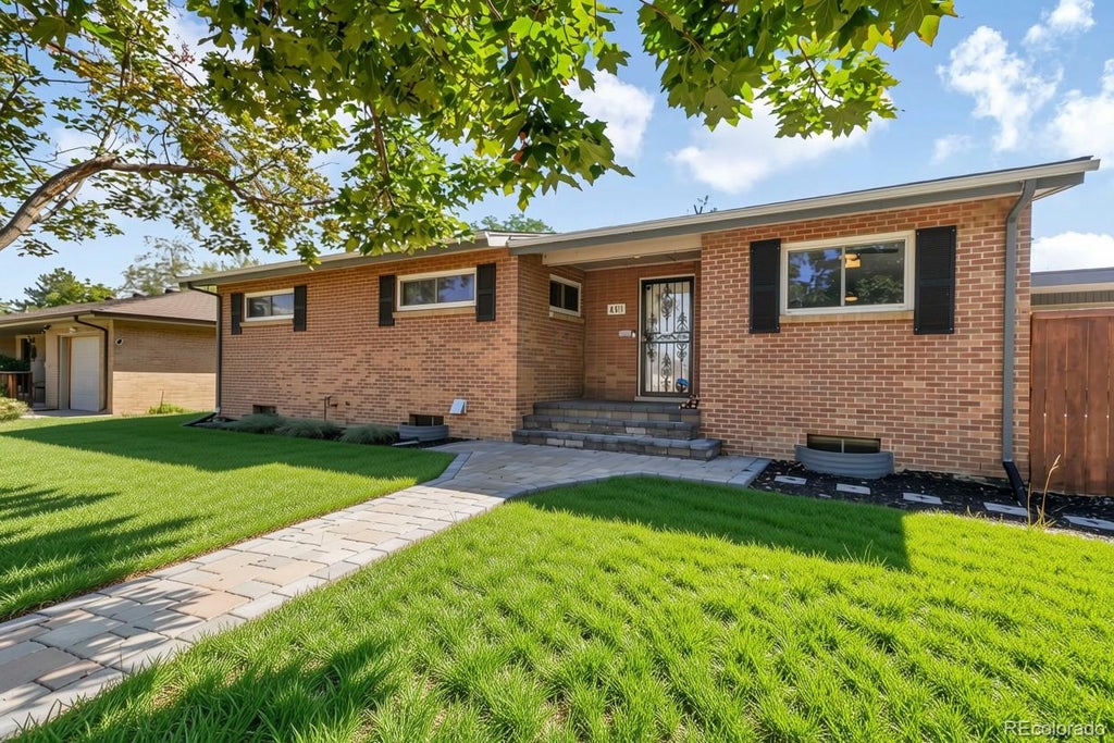 Photo of 480 S Newland Street, Lakewood, CO 80226 (MLS # 5110189)