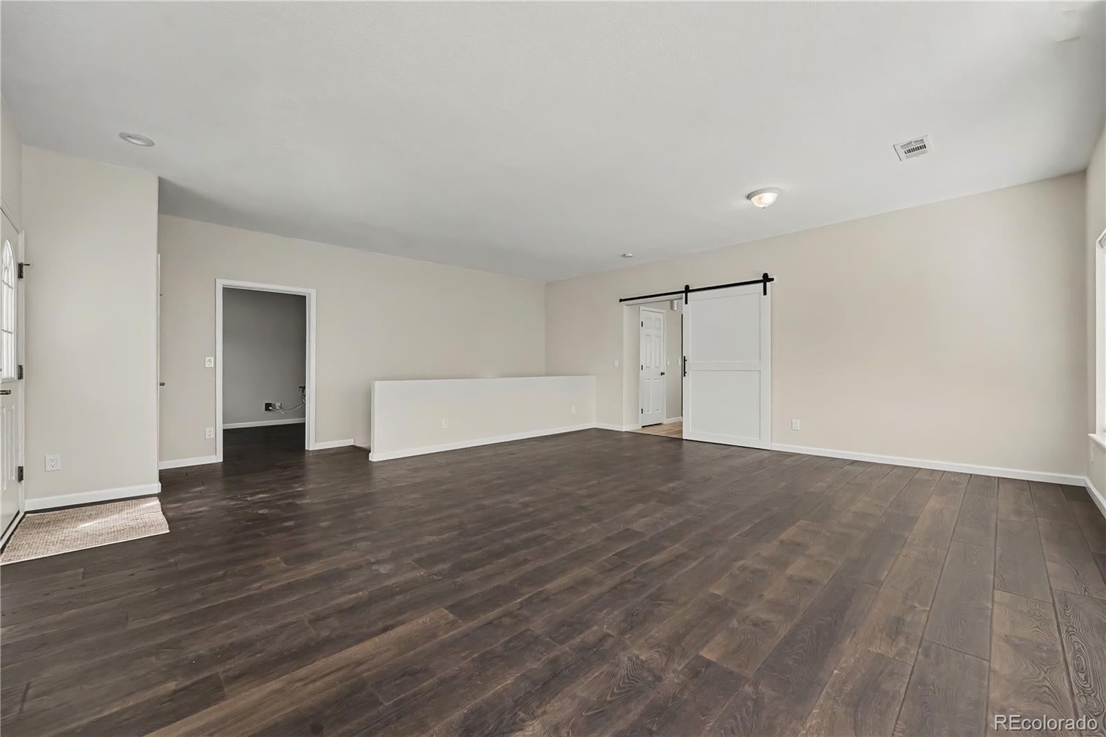 4543 Longs Court