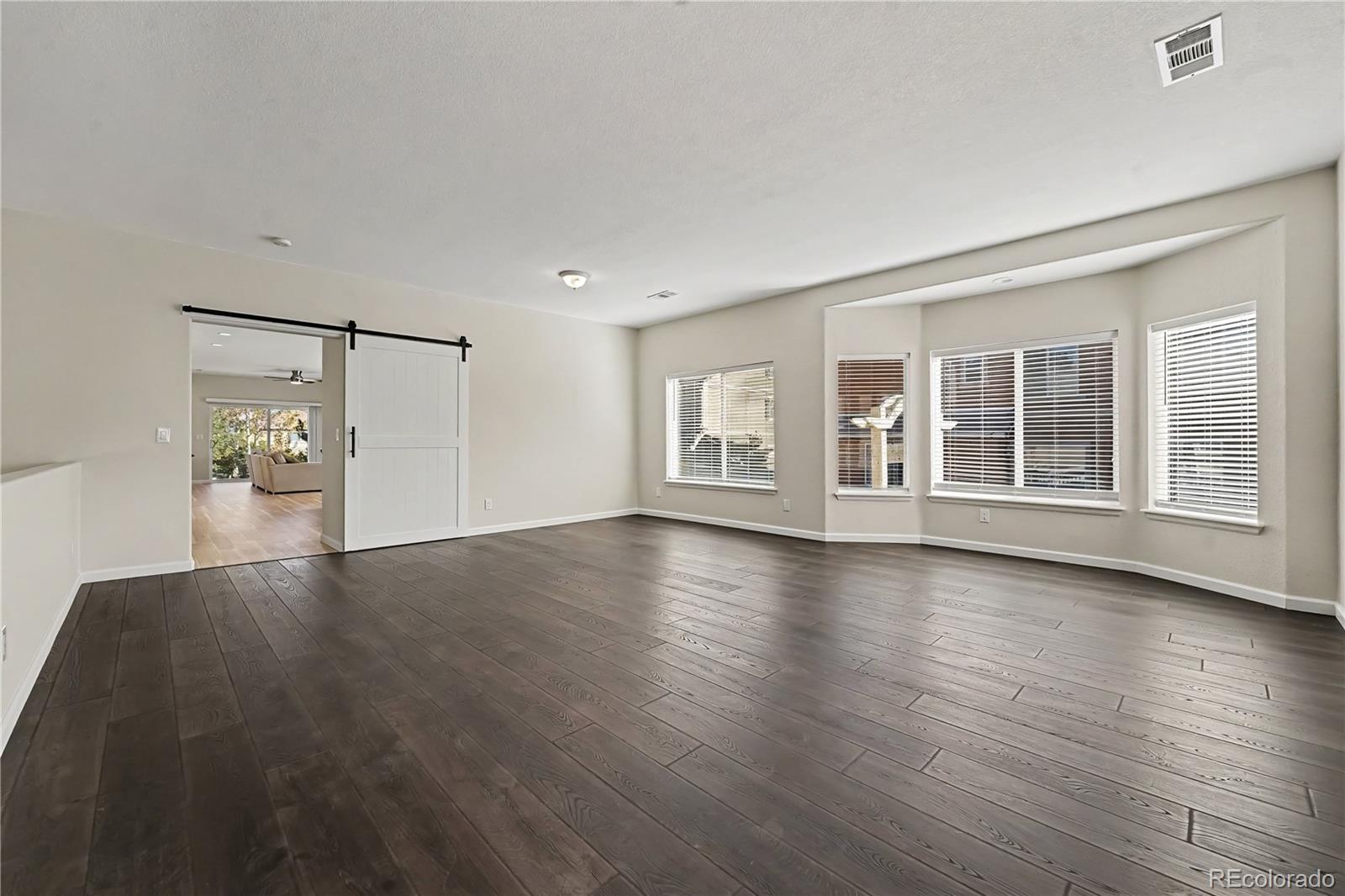 4543 Longs Court