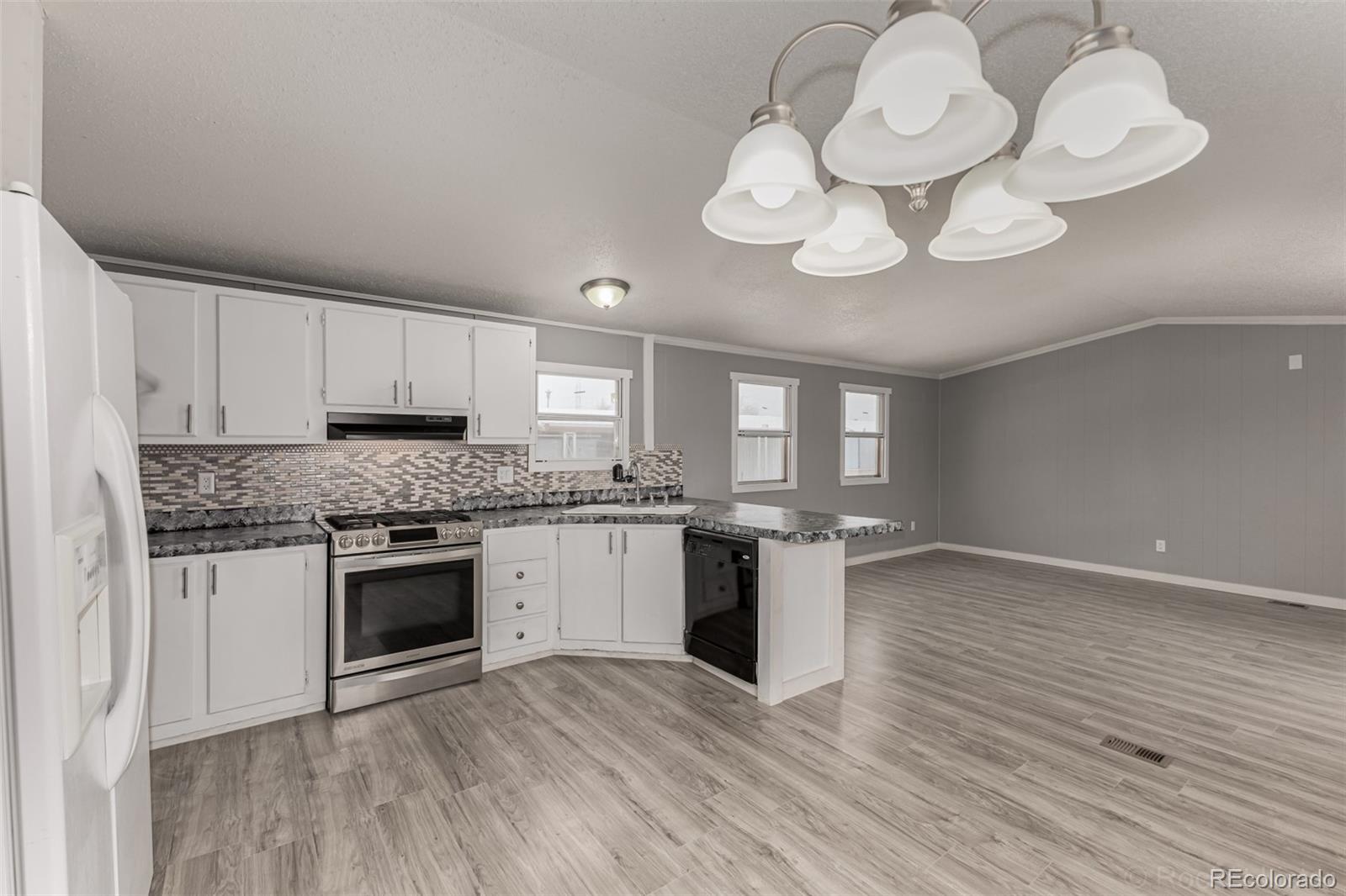 5435 Riverdale Avenue