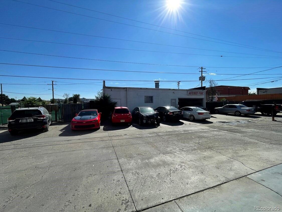 1525 Lansing Street