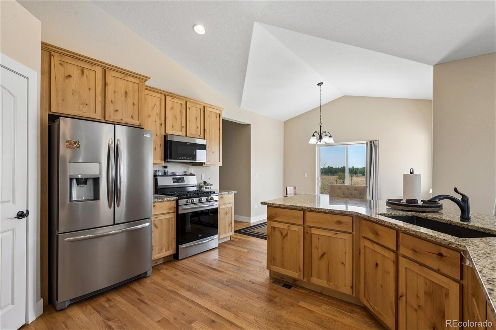 156 W 8th Avenue